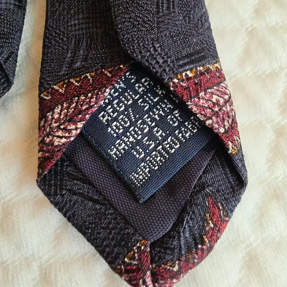 100% Silk Tie LANDS' END Vintage Handmade in USA  Navy Blue Burgundy 3.5
